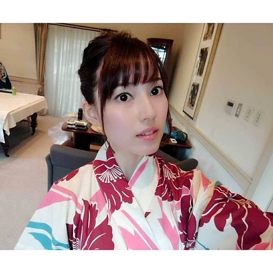 五十嵐令子のインスタグラム：「本日 21:00～ #相棒16 第2話 先週の続きです。 お時間あれば！衣装の浴衣☺️」