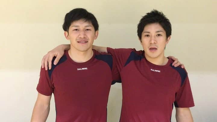 のインスタグラム：「トヨタ車体の選手もサルミングのシューズ愛用してます👠  軽くて止まる。 お試しあれ🙌  #salming #NoNonsense #kobra #viper  #twins #そっくりさん  #顔面双子コーデ #なおきとなおと Special thanks #門山哲也 さん」