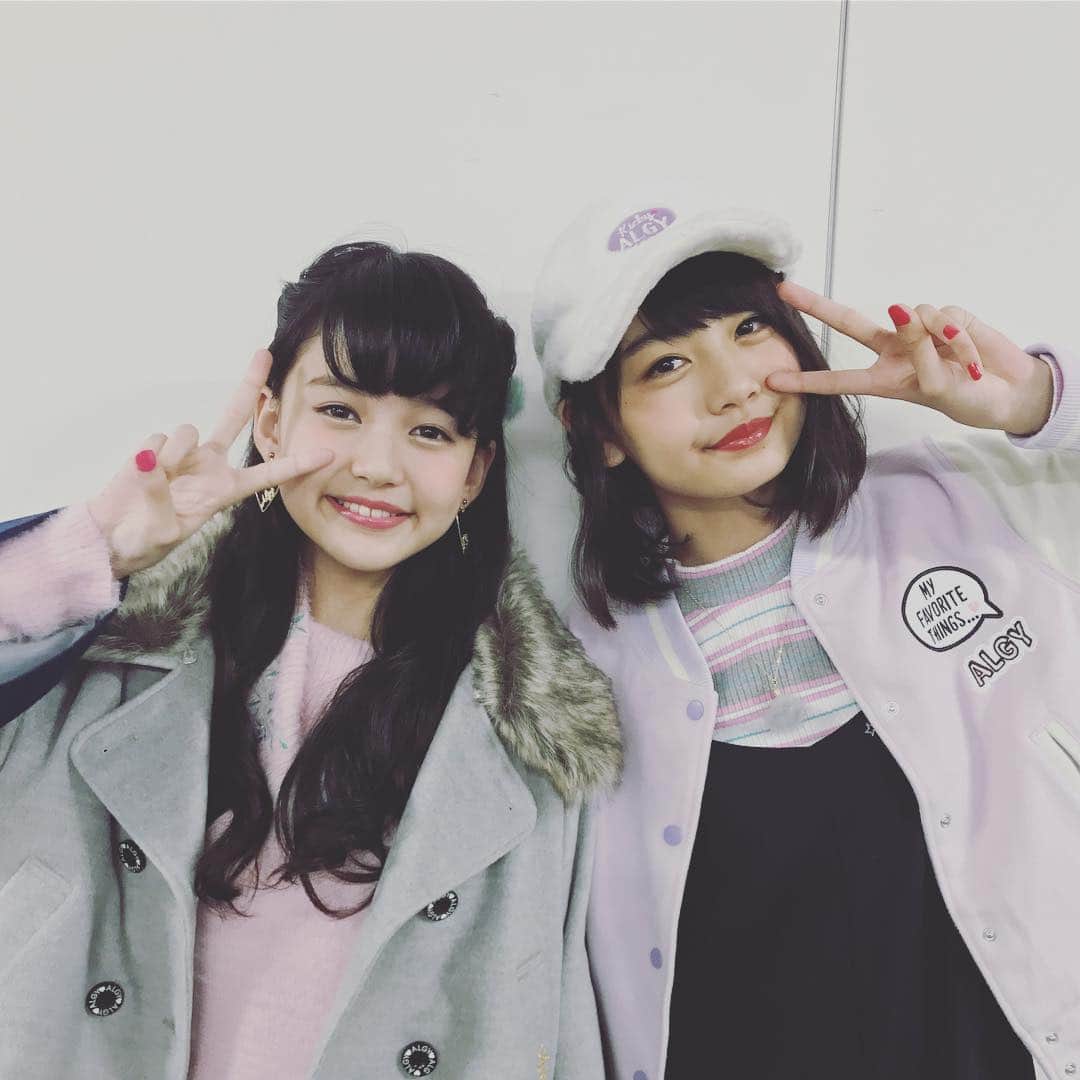 ニコ☆プチのインスタグラム：「アルジーイベントただいま第2部のトークショー中☆ この後店舗にも遊びにいくよ！ 2人はハロウィン仕様に変身するかも...！？ #ニコプチ  #ALGY  #ららぽーと横浜  #高田凛  #安村真奈」