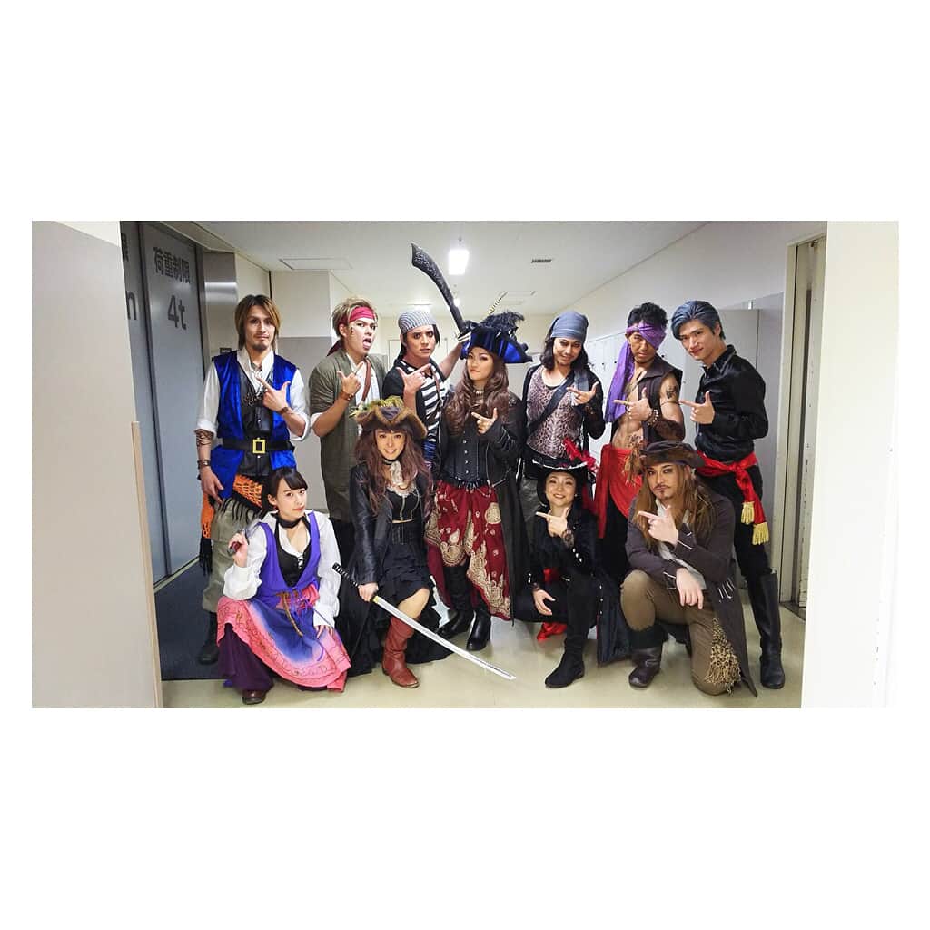 RENA（久保田玲奈）さんのインスタグラム写真 - (RENA（久保田玲奈）Instagram)「‪昨日は、GROUND ZERO TOKYO2017にご来場いただきまして、誠にありがとうございました😌❤️‬ ‪初めてのプチ演劇‥緊張しましたが、とても楽しかったです‼️‬ ‪素敵な体験をさせていただき感謝です💕‬ ‪☠️キャプテンRENA☠️笑‬ ‪#shootboxing ‬」11月23日 11時06分 - sb_rena