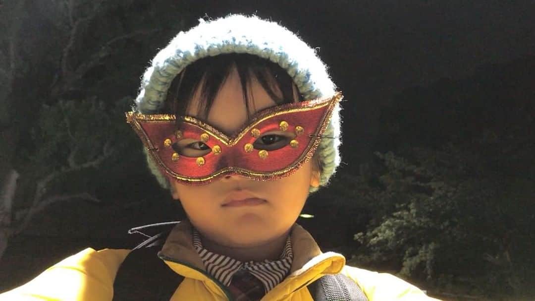 TBS「監獄のお姫さま」のインスタグラム：「皆さんご存知勇介の犯行声明！ 頑張りすぎてのNGです！ かわいい！ #今日はお休みの人が多いのでは #でも生憎の雨 #お家でまったり #TVerで #プリプリの #おさらい&復習しよう #この恋は幻なんかじゃないはずだって私は生きているから神様ありがとう  #略して#恋神 #も忘れずにね」