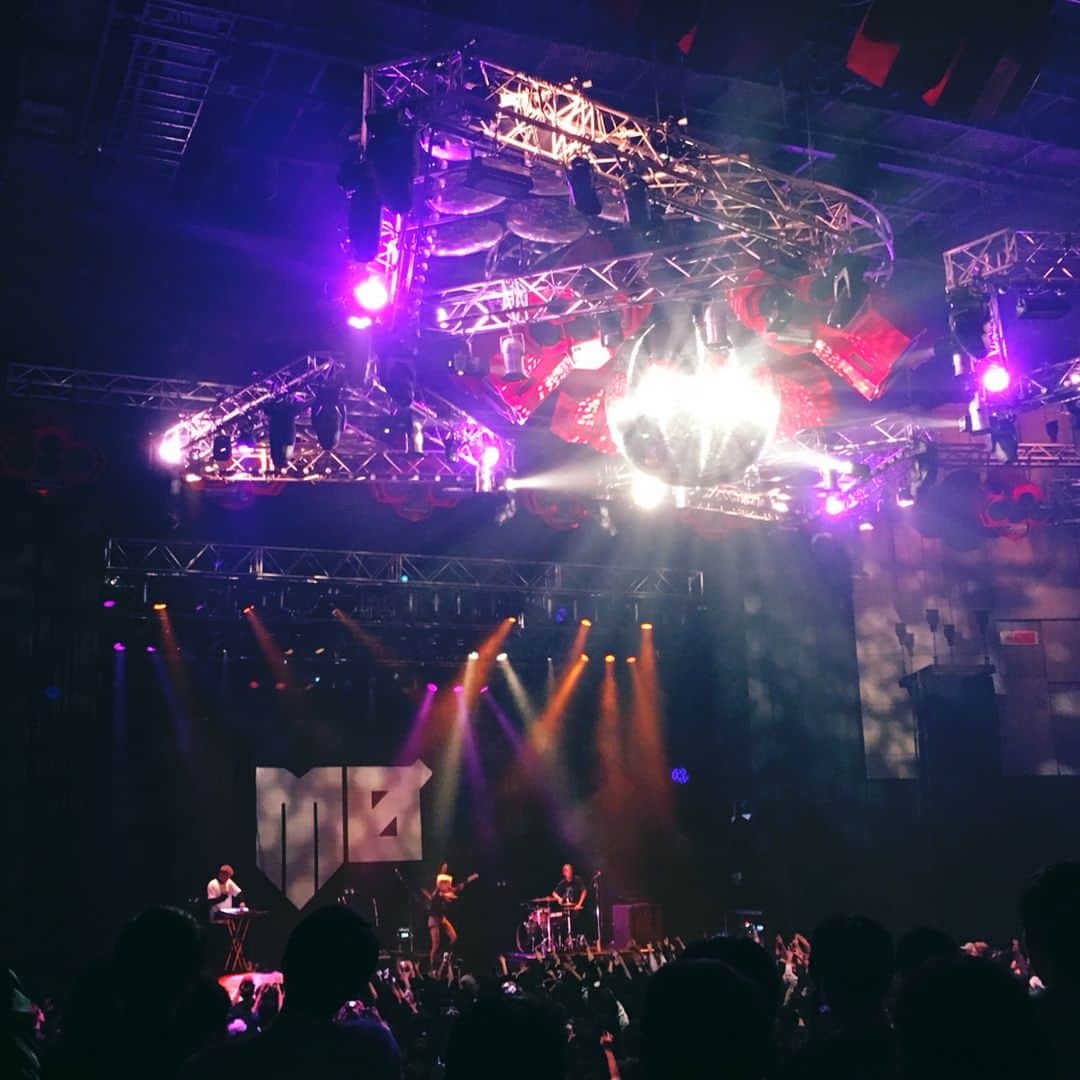 松下美保のインスタグラム：「． @momomoyouth  MØのLIVE行ってきた🦄🌈 去年よりもパワーアップしてた！ とにかく最高！ 可愛い！大好き！💕 ． #mø #japantour #tokyo #studiocoast #live #music #kawaii #love」