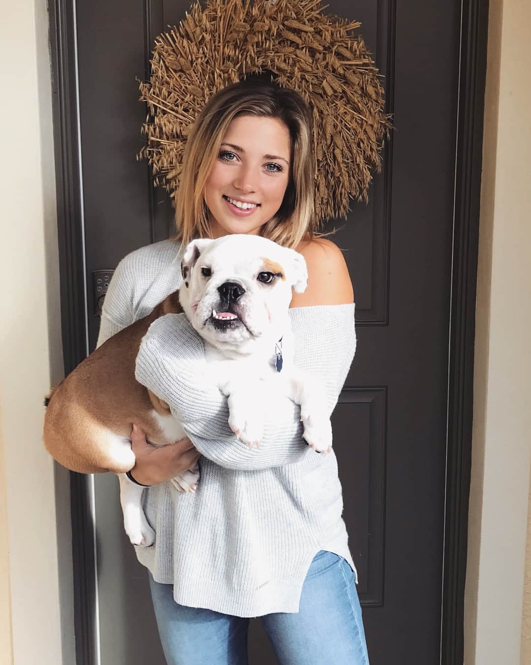 Sierra Brooksのインスタグラム：「Check out this little turkey... Happy Thanksgiving!!」
