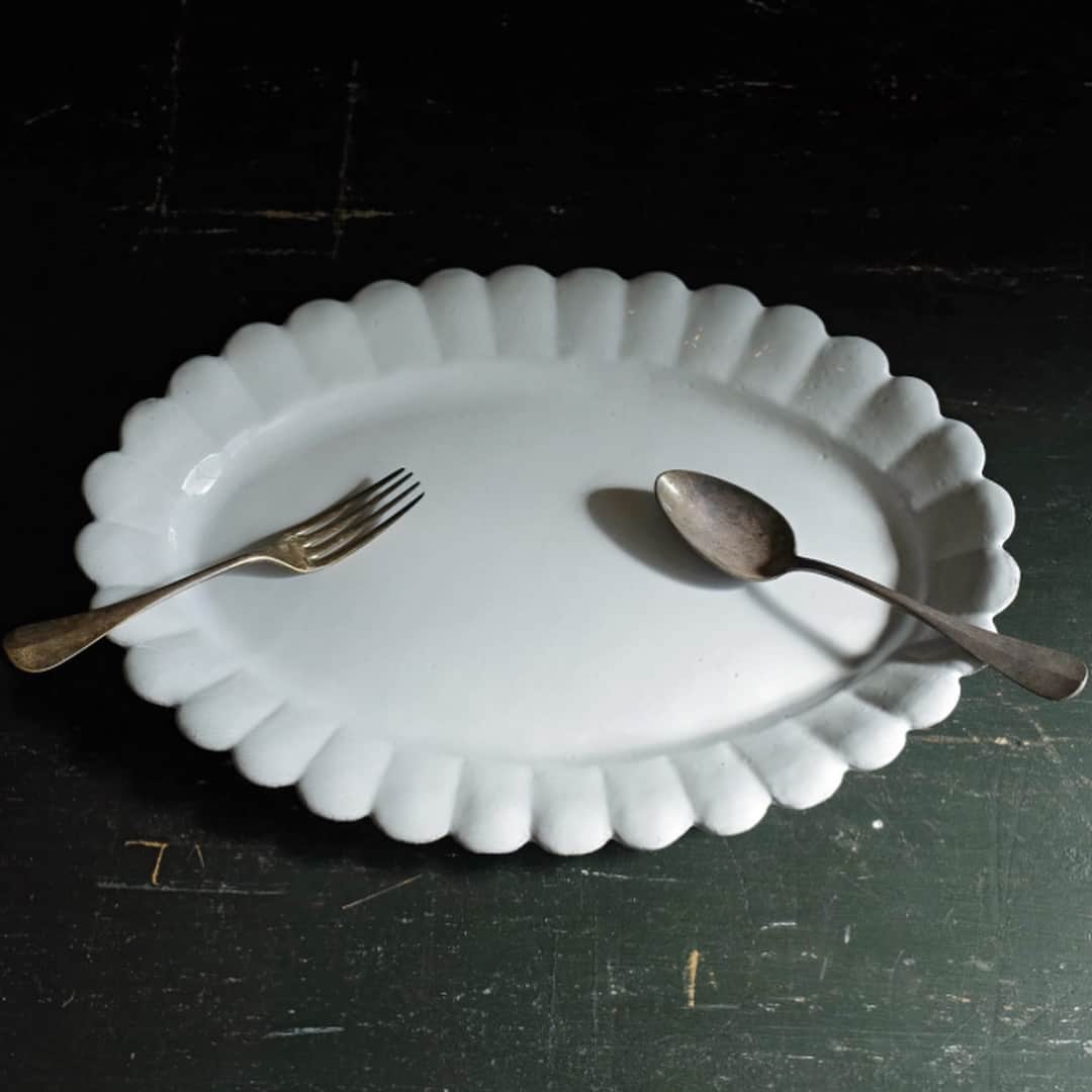 松本恵奈さんのインスタグラム写真 - (松本恵奈Instagram)「Astier de Villatteのお皿可愛いなー🍽でも子供用に木のお皿も欲しいし和食器も拘りたい。欲しいものがありすぎて大変だー😂💦何から集めるか迷うな🤔」11月25日 0時52分 - ena1123