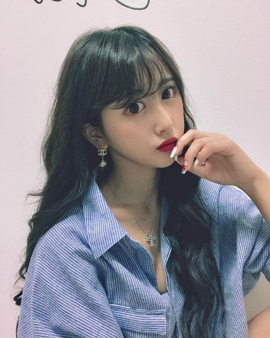 SHIHOさんのインスタグラム写真 - (SHIHOInstagram)「. . make up 💋🌹🍾❤️💕 . 最近はダークな気分っ . . #japan #japanese #japanesegirl #japanfashion #fashion  #fashionista #fashionblogger #me #kawaii #blackhair #codinate #ootd💗 #todayscode #code #love #house #selfie  #sexy #hairstyle #sexyfashion #フィルター越しの私の世界 #tg870のある生活 #tg870 #ビュースタグラマー #旅行 #タビジョ」11月25日 19時31分 - cham_pipi