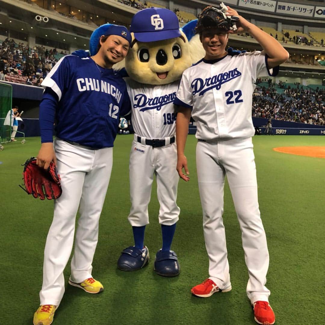 大野雄大のインスタグラム：「あ〜はしゃぎすぎて疲れた。笑 みなさま今年も一年間応援ありがとうございました🙇‍♂️ #中日ドラゴンズ #ファンフェスタ2017」