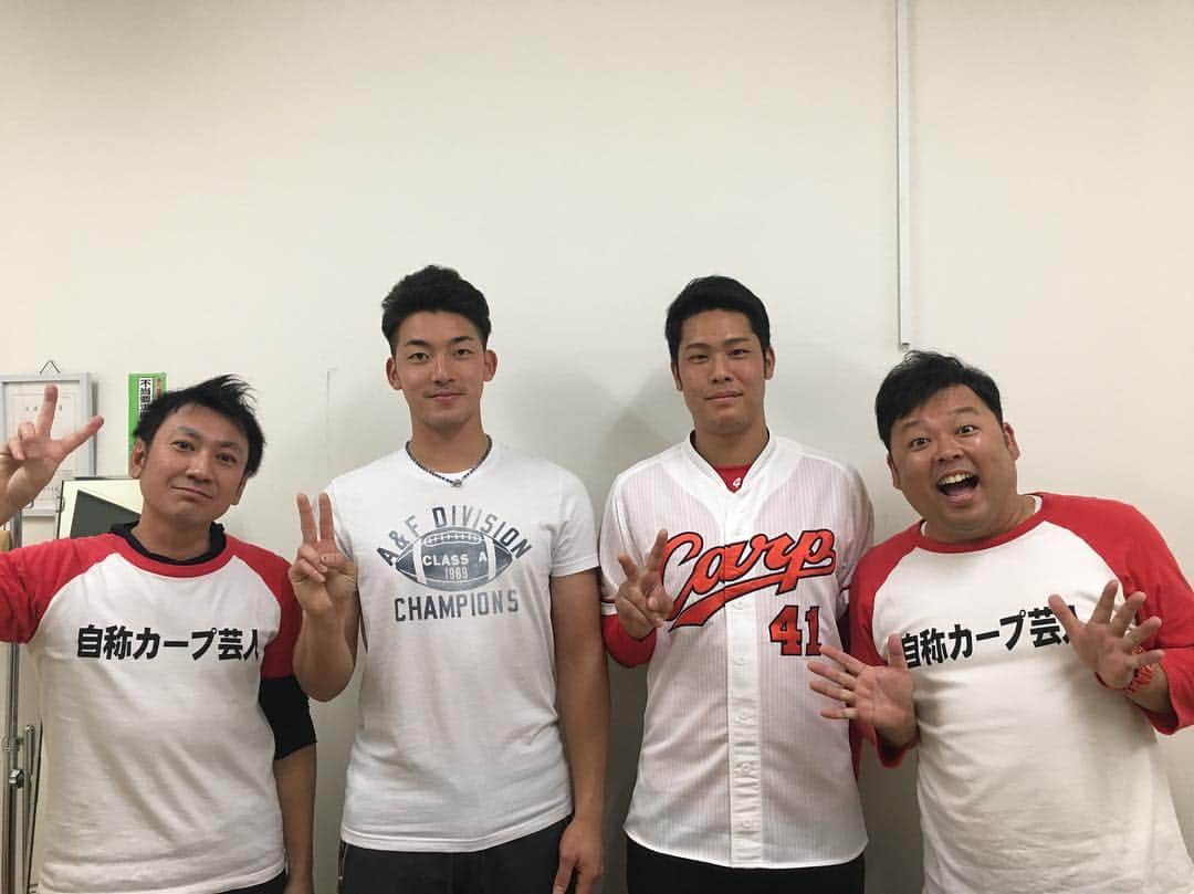 藤井皓哉のインスタグラム：「. トークショー楽しかったです‼️ ありがとうございました！！ ちゃんと載せましたよ！笑 . #トークショー #フジグラン広島」