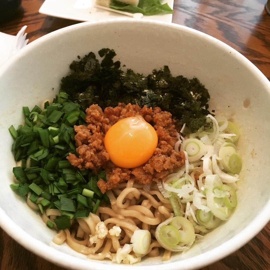 伊志嶺翔大のグルメインスタ