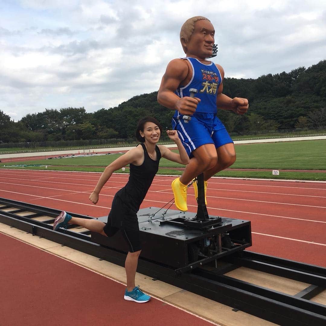 福島千里のインスタグラム：「ご報告が遅くなってしまいました。 本日11月26日(日)19:58から「ビートたけしのスポーツ大賞」で天才キッズたちと出演させていただきます。 天才キッズたちの頑張りもぜひご覧ください！みんな頑張ったーー( ◠‿◠ )」