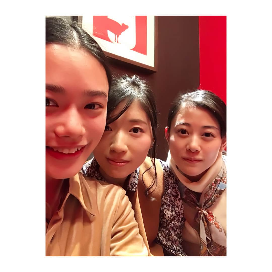 高畑充希さんのインスタグラム写真 - (高畑充希Instagram)「はい、嘘つきました。笑  可愛い妹たちです☺︎ #とと姉ちゃん」11月26日 14時52分 - mitsuki_takahata