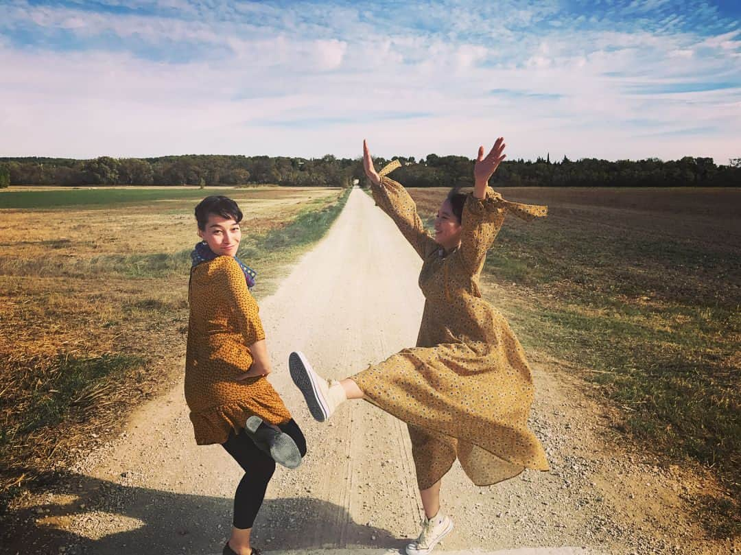 吉岡里帆さんのインスタグラム写真 - (吉岡里帆Instagram)「「ゴッホは日本の夢を見た」 見て下さりありがとうございました🌻 アルルに住むクレーヌ、 また必ず会いたいハッピーな友達♡  #NHK総合 #ゴッホは日本の夢を見た @yoshimi_watanabe443」11月3日 11時53分 - riho_yoshioka