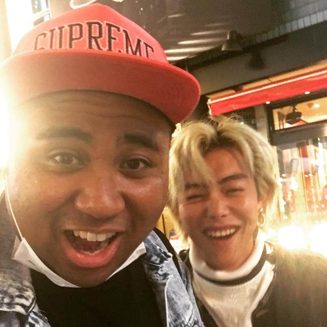 アントニーさんのインスタグラム写真 - (アントニーInstagram)「映画で一緒だった界人！ かれこれ渋谷で5〜6回ばったり会ってる #獣道 #吉村界人 #多分知り合いの中で一番破天荒 #吉村って名前の人は破天荒が多いな〜 #そんなことより俺顔デカ！」11月4日 14時18分 - anthonymatenroudayo