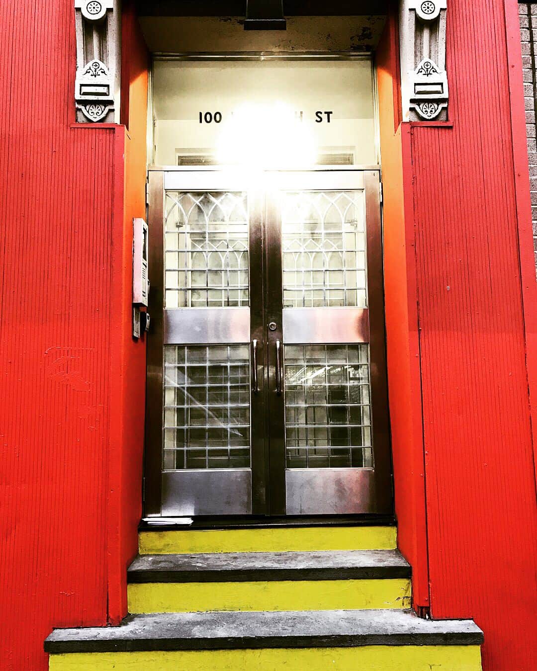 綾部祐二さんのインスタグラム写真 - (綾部祐二Instagram)「The NYC door collections by me.」11月4日 12時54分 - yujiayabe