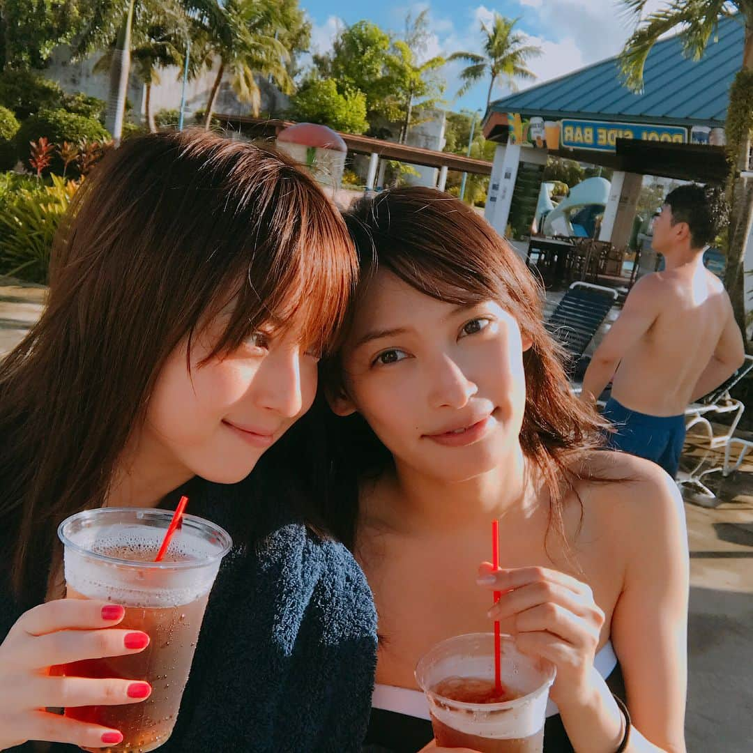 佐々木希さんのインスタグラム写真 - (佐々木希Instagram)「プール👙 大人がはしゃいだ‼️ #プール#いつもの人々#大政絢 さん」11月4日 16時17分 - nozomisasaki_official