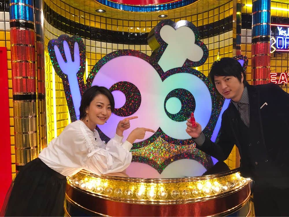 TBS「監獄のお姫さま」のインスタグラム：「本日夜１０時から放送の#ペコジャニ∞！に#菅野美穂 さんと#塚本高史 さんが出演します！ どんなグルメバトルが繰り広げられたかはオンエアをみてください！ #監獄のお姫さま #関ジャニ #今日はオムライス #さてお二人は食べることができたのでしょうか？ #そして明日は #プリプリの火曜日 #姫の獄中妊娠が発覚 #カヨは一体どうするのか？ #冷静に #冷静に」