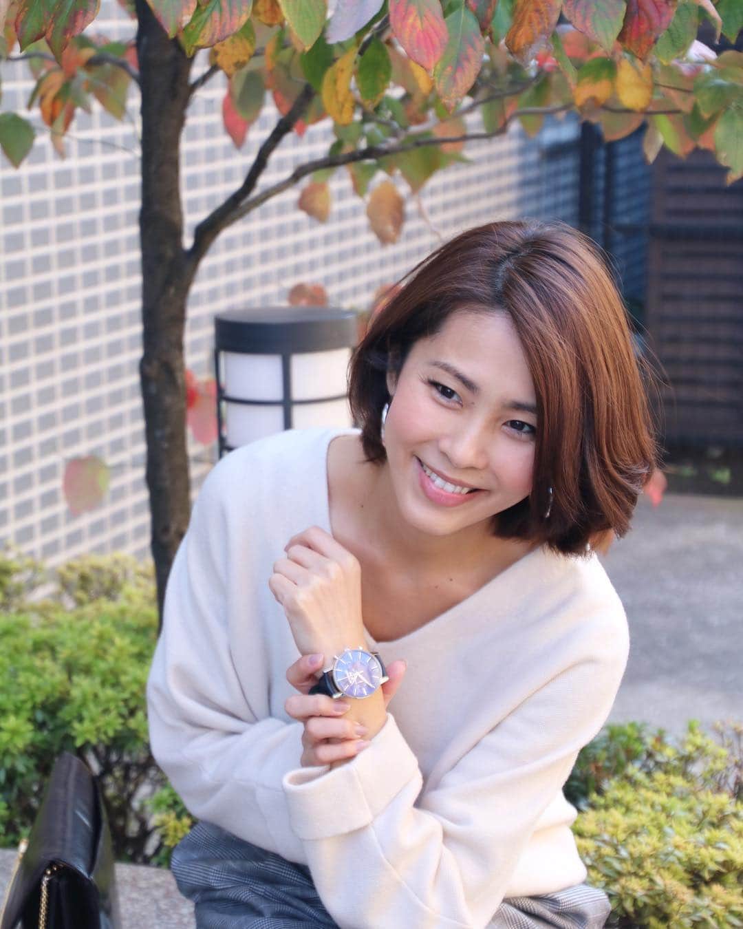 のインスタグラム：「. . 私の髪も紅葉中みたい🤥🍁. . . ＊watch  #watchmakermilanojp #wmmilano . 【オータムキャンペーン実施中】 WM公式オンラインストア限定企画 10%offクーポンコード : mikasaka （11月30日まで） shop ☞ @watchmakermilanojp .」