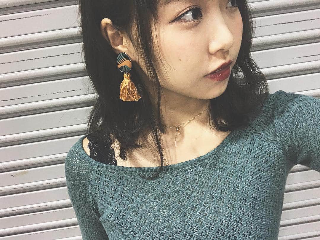 加藤夕夏さんのインスタグラム写真 - (加藤夕夏Instagram)「#ootd #accessory #earring 💚💛」11月7日 20時42分 - uuka_nmb
