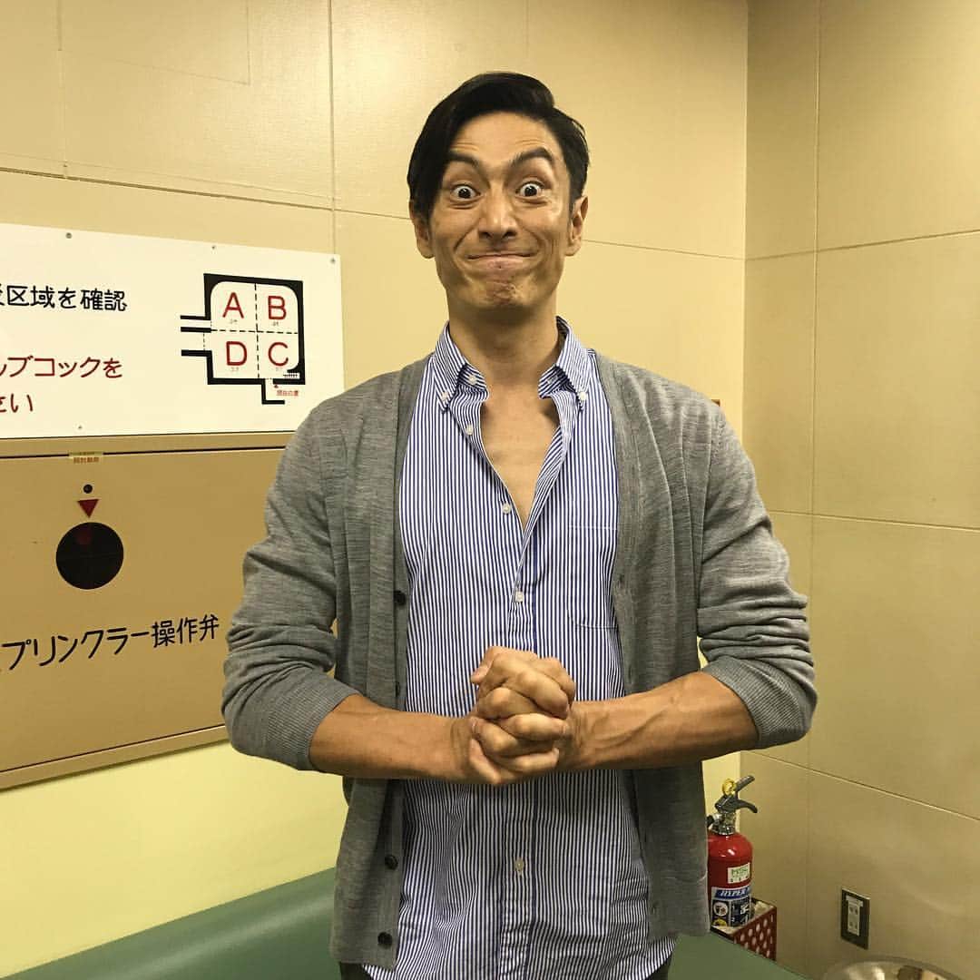 TBS「監獄のお姫さま」のインスタグラム：「#プリプリ 第4話放送まであと30分！ #みなさん準備は大丈夫ですか？ #お風呂に入りましたか？ #ご飯は食べ終わりましたか？ #宿題は終わりましたか？ #あとは #監獄のお姫さま #見るだけ #チャンネルはTBS #第4話もハラハラワクワクな展開 #なるほどね〜と納得することも #見逃さないでね #小泉今日子 #菅野美穂 #満島ひかり #伊勢谷友介 #坂井真紀 #森下愛子 #夏帆 #塚本高史」