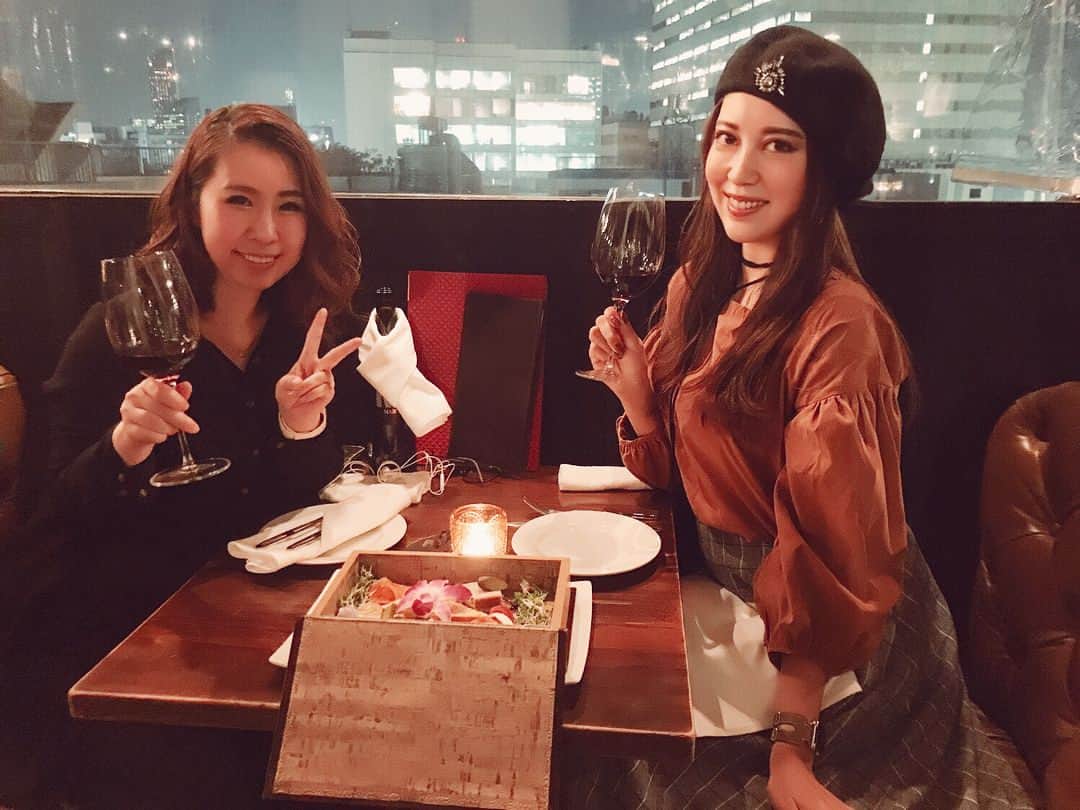 DJ MaRiaのインスタグラム：「久々の金沢ちん♡ 18歳からのお友達😌♡ 楽しかった〜✨🙌 #長年のお友達 #福岡っ子 #ほっこりさん #ふらっと入ったお店が素敵だった」