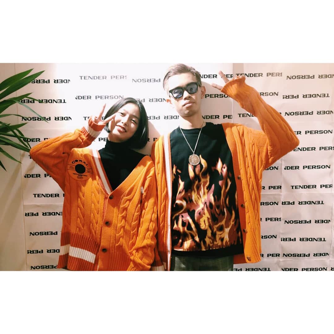 吉倉あおいさんのインスタグラム写真 - (吉倉あおいInstagram)「@tenderperson の展示会にて。 デザイナーのヤシゲとは幼なじみ。  本人には伝えていないけど 18ssはホントに驚いた…。 すごく良かったです。  お互いがんばりましょ！ #tenderperson #テンダーパーソン」11月8日 20時20分 - aoi_yoshikura
