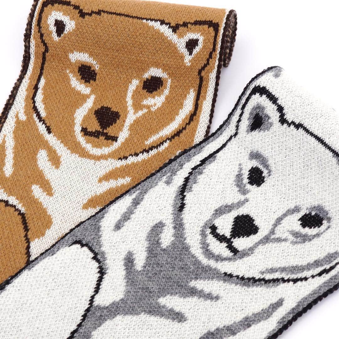 marbleSUD(マーブルシュッド) のインスタグラム：「昨年も爆発的な人気を集めたクマのマフラーが、フランスのファクトリーブランド「GUILLAUMOND」から届きました。今年は新色のブラウンベアーも登場！¥3,600(税抜)という価格も嬉しいですね^_^ #marblesud #マーブルシュッド #17FW #marblesud17FW #新作 #シロクマ #しろくま #マフラー」
