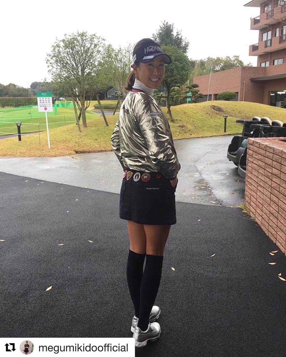 パーリーゲイツさんのインスタグラム写真 - (パーリーゲイツInstagram)「12月発売のウェアを先行して着用いただきました✨👀 とってもお似合いですね😍  #pearlygates #パーリーゲイツ #golf #ゴルフ #golfwear #ゴルフウェア#golffashion #ゴルフファッション  #ゴルフ女子  #Repost @megumikidoofficial (@get_repost) ・・・ 12月発売のリバーシブルブルゾン&ワッペンスカートです🚀 ワッペンスカートは中が起毛してて暖かくてオススメです🤗 #パーリーゲイツ」11月8日 19時45分 - pearlygates_official