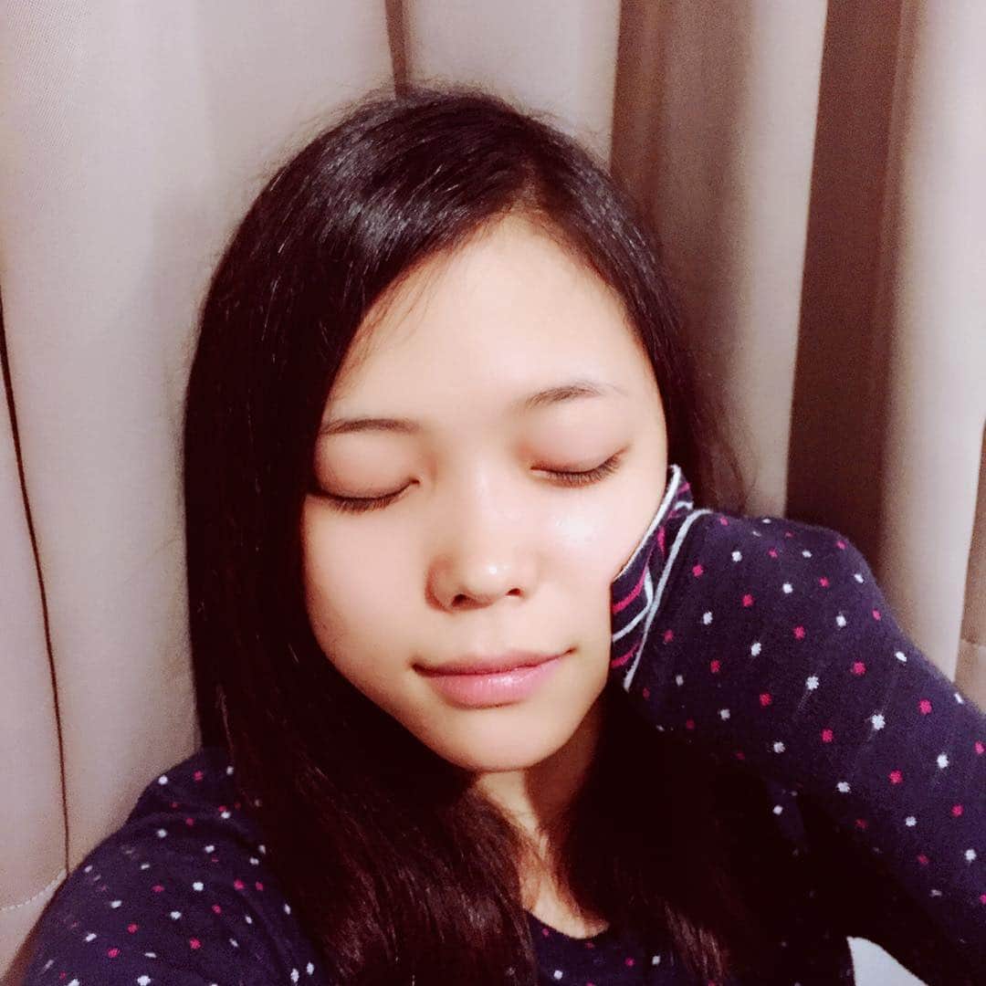 亀井理那のインスタグラム：「今日も稽古終了ー‼︎✨ 明日で京都稽古ラスト！ 頑張っていくぞー💪🏻💓 みなさんも明日頑張ってね♪♪ おやすーみん✨ #亀井理那#女優#舞台##ギア#ギアイースト#geareast #ドール#おやすみなさい」