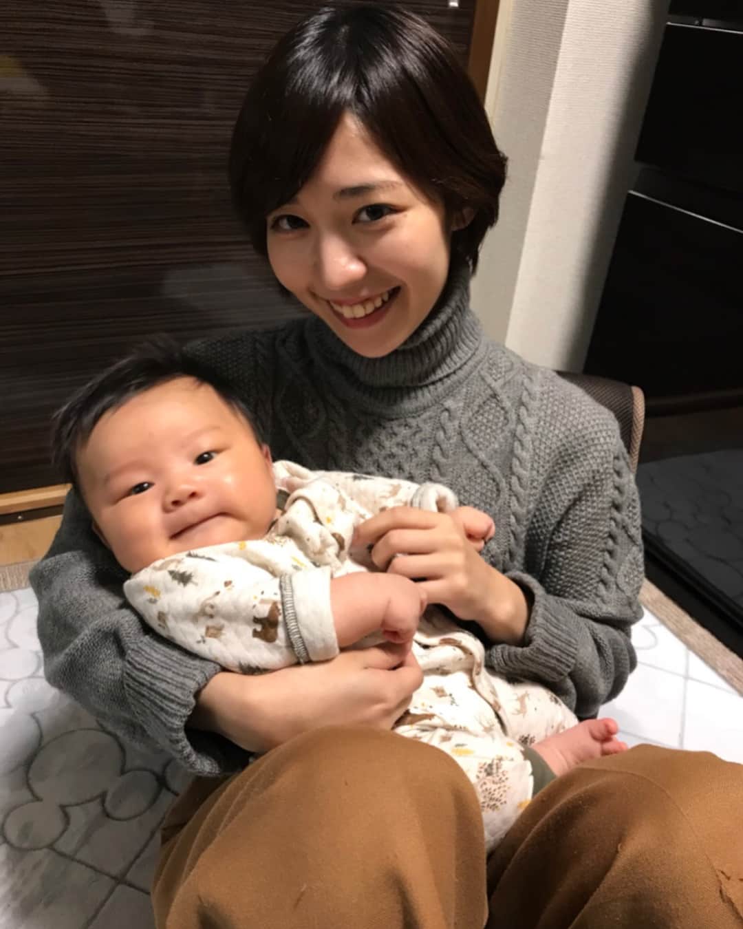 吉谷彩子さんのインスタグラム写真 - (吉谷彩子Instagram)「今日は大学の友達の赤ちゃんに会いいきました〜☺️ 母子ともに健康で良かった！ とても幸せな時間でした(*^^*) #赤ちゃん #わっくん #といいます #母曰くこれからイケメンになるそうですよ #みなさん #チャンスです」11月8日 22時55分 - ayako_yoshitani