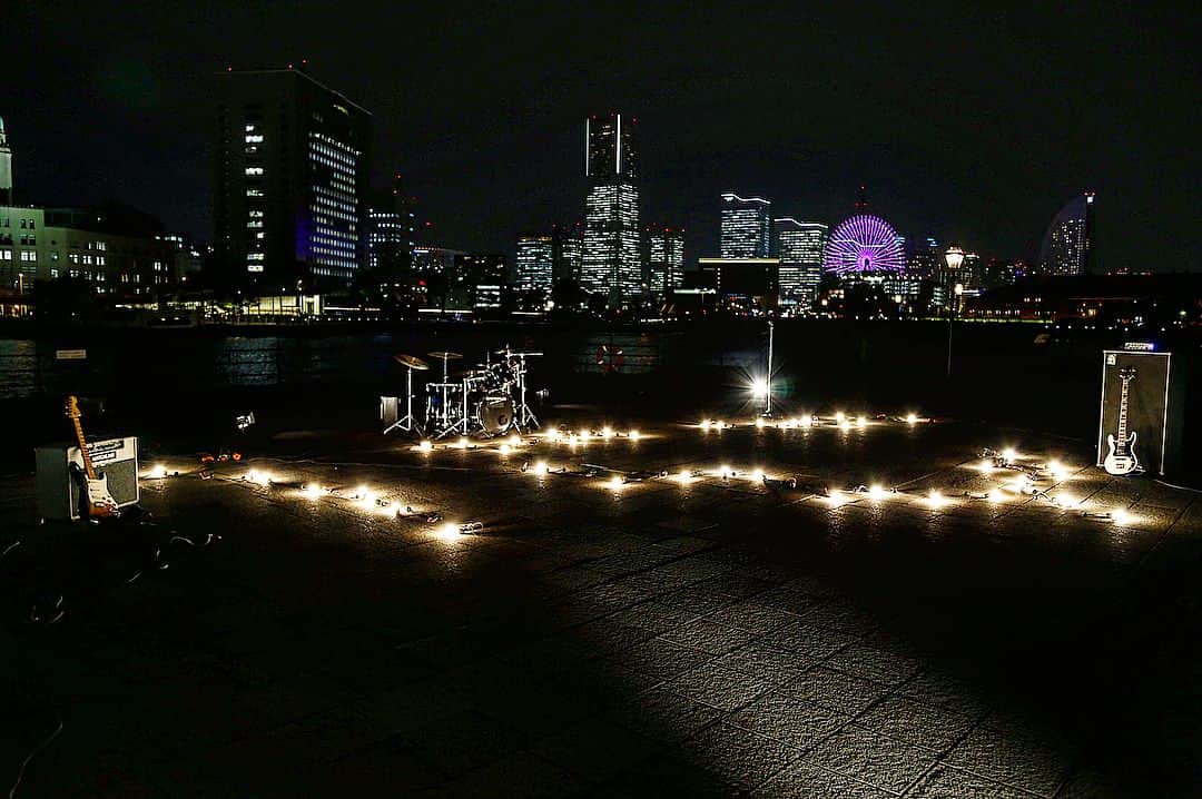 ShiggyJr.さんのインスタグラム写真 - (ShiggyJr.Instagram)「先ほどアップした「僕は雨のなか」MV撮影カット、後半がうまくアップされなかったようなので再チャレ🙇‍♀️🙇💦(ス) #shuffle_ep #僕は雨のなかMV撮影 #まさかの後編 #みなさんのスマホは正常です」11月9日 1時19分 - shiggy_jr
