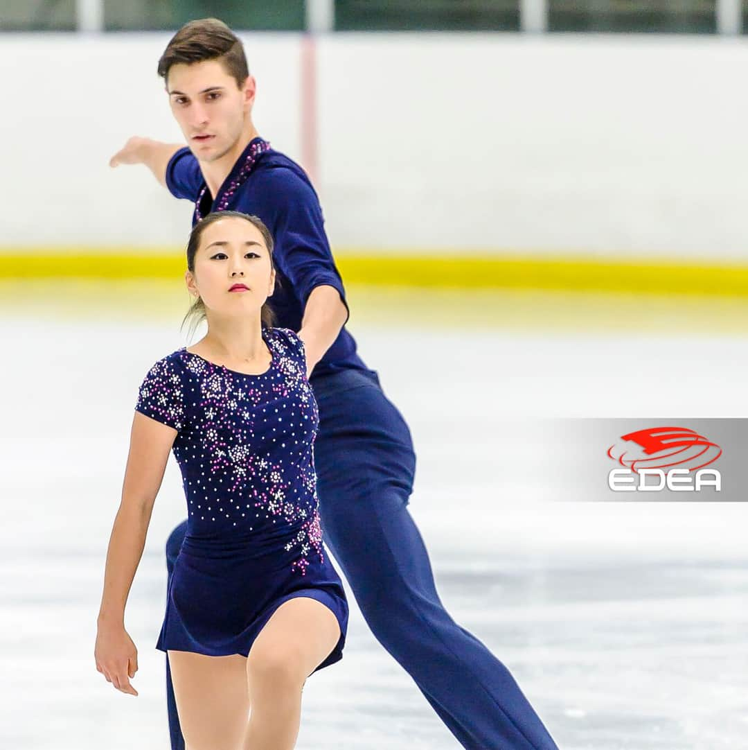 フランシス・ブードロー＝オデのインスタグラム：「NHK Trophy 楽しみ！よいえんぎをがんばりましょ! (すみれちゃんのいしょう😍) Excited to be back in Japan for NHK Trophy and looking forward for a great performance! Thank you to #edeaskates and #johnwilsonblades for their support. Thank you especially to Flavio from Edea who provide us amazing pictures. #nhktrophy2017 #edeafamily」