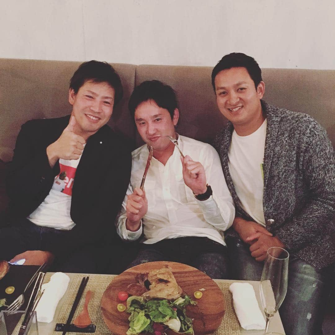 佐野泰雄のインスタグラム：「#最高の先輩  #埼玉西武ライオンズ #牧田和久 #野上亮磨 #負けないです！」