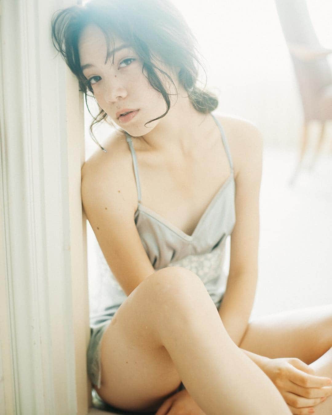 花盛友里のインスタグラム：「Shooting for @ellegirl_jp @amosstyle_by_triumph . . Thanks to @julie1217_ @mira0911 . ❤️❤️❤️ . #girl #lingerie #japan #japanese」