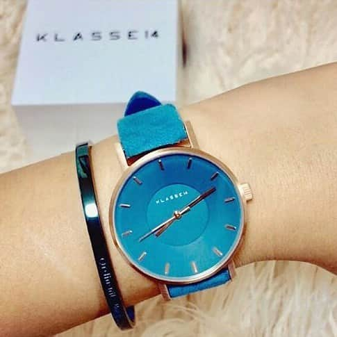 KLASSE14さんのインスタグラム写真 - (KLASSE14Instagram)「Get your style spot on this Friday with th stylish Miss Volare Adriatic!  #klasse14 #ordinarilyunique #volare #missvolare #adriatic #blue #rosegold #gift #holidayseason #Christmas #christmasgifts #giftidea #bangle #ilbracciale #Friday #love #special #lovedones #watch #timepiece #fashion #fashioninsta」11月10日 16時34分 - klasse14