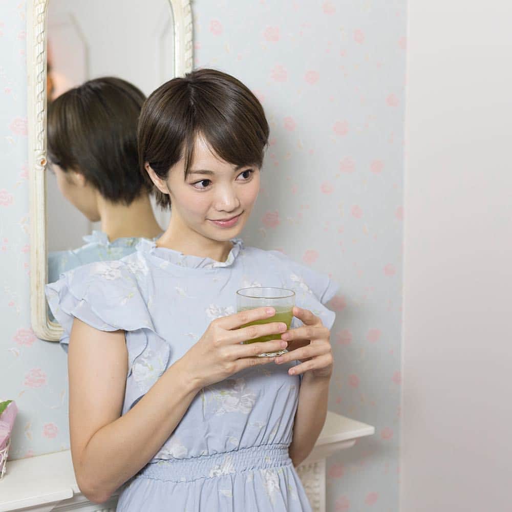 【公式】グリーンクレンズカクテルのインスタグラム：「グリーンクレンズカクテルは余分なものを出す！本当に必要なものを補給する！冬までにダイエットを始めませんか😋？ #diet #ダイエット #グリーンクレンズカクテル #毎日 #greencleansecocktail #juicecleanse #ジュースクレンズ #美容 #健康 #ライフスタイル #ナチュラル #ヘルシー #ジュース #l4l #followme #f4f #follow4follow #相互 #フォロー #フォロバ #맞팔 #팔로미 #美意識 #痩せる #痩せたい #痩せた #インスタダイエット#ボディメイク #クレンズダイエット #きれいになりたい」