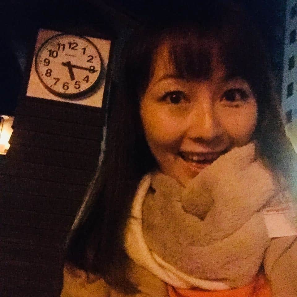 萩美香のインスタグラム：「6時撮影スタートなんて、久しぶり。 #3時起き  #24時間はたらけますか  #趣味睡眠なのに」