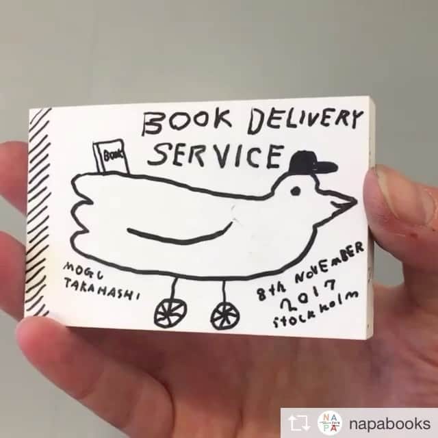 Mogu Takahashiのインスタグラム：「Last week I joined the flip book workshop by @jennirope aka @napabooks ! Take a look the other's flip book as well! 👇🏻 #napaflipbookworkshop @goraworkshop #göraworkshopfestival2017 🐤📦🚲 #jennierope #mogutakahashi」