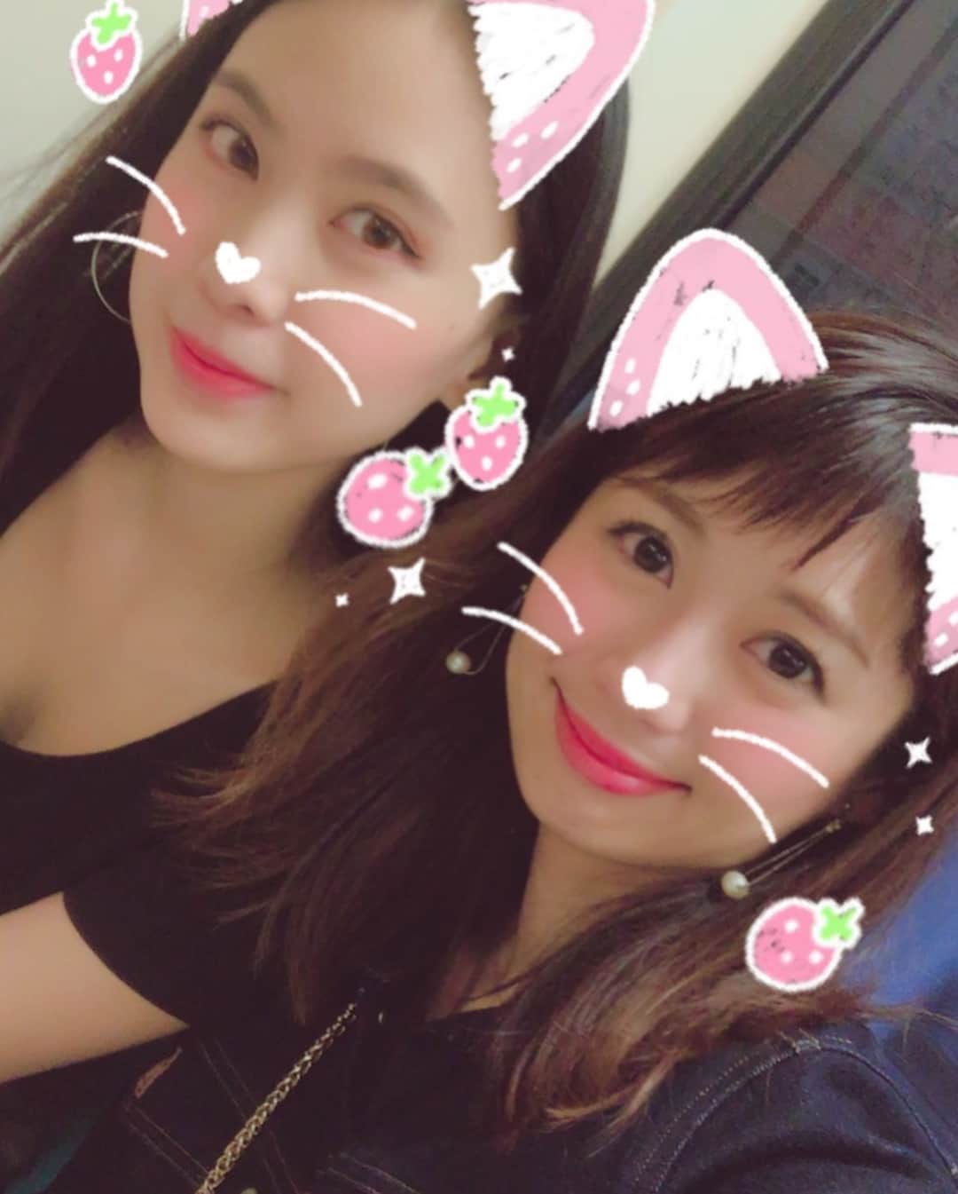 鈴原あいみのインスタグラム：「#Taipei #台北 #oneday #travel #thanks #tiffany #小籠包 #夜市」
