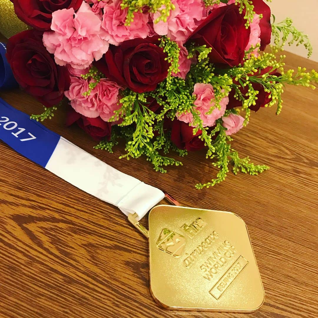 のインスタグラム：「World Cup 2017 Beijing🇨🇳 200BK🥇 Thanks🙏 Next stop is.....🇯🇵 W杯北京大会200m背泳ぎ優勝しました！タイムはベストからは少し遅いですが課題も出来たので明々後日からのW杯東京大会でまた頑張ります👍🏻 #fina2017 #beijing  #tokyo #singapore」