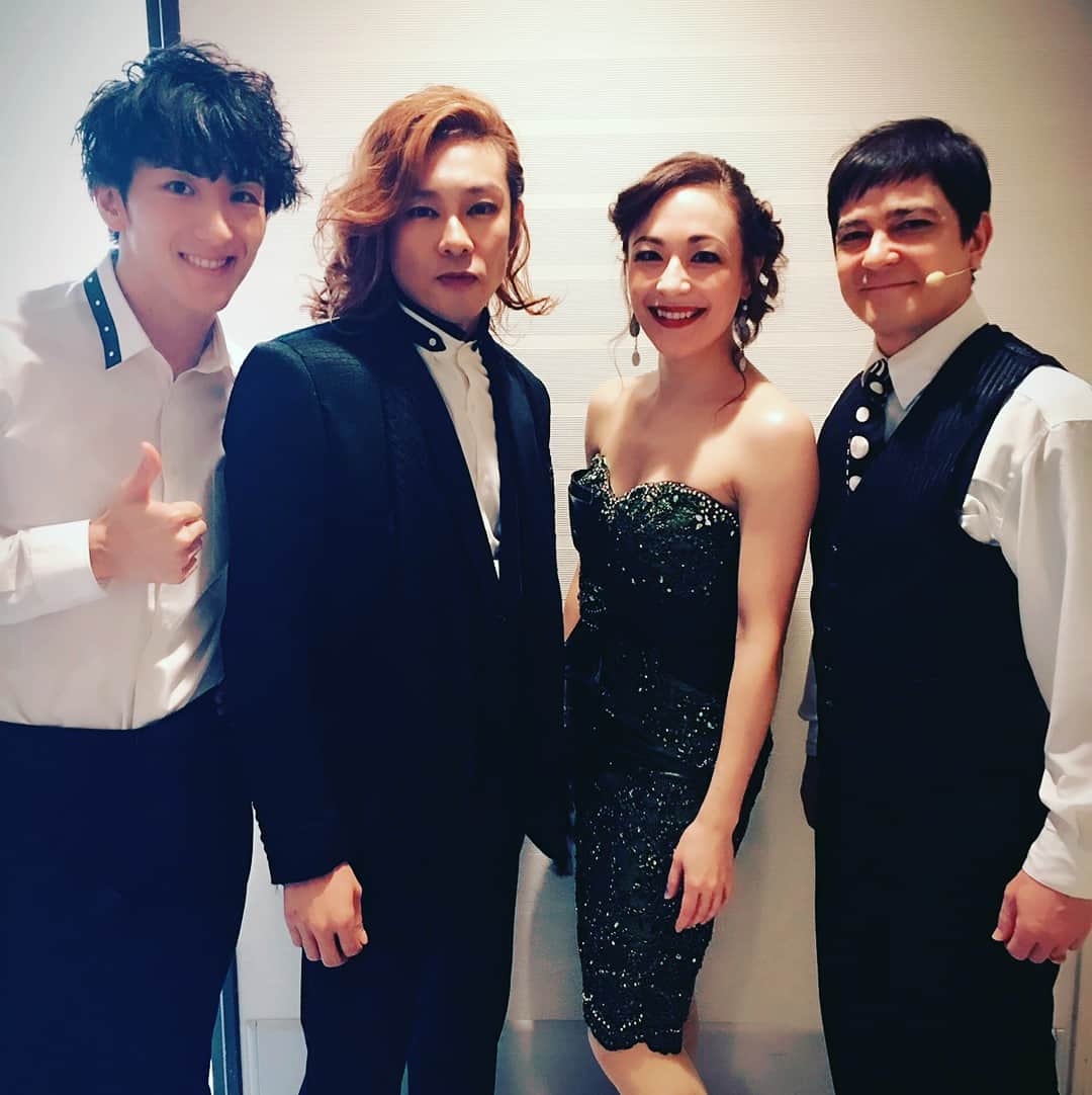 のインスタグラム：「たった２回、、。濃い一日でした！ 素晴らしい経験をさせていただきました。本当に玉野さんに感謝です。 そして、今日からまたプクル！頑張ります✨ 生田絵梨花ちゃんも観に来てくれて、久々の再会でした^_^」