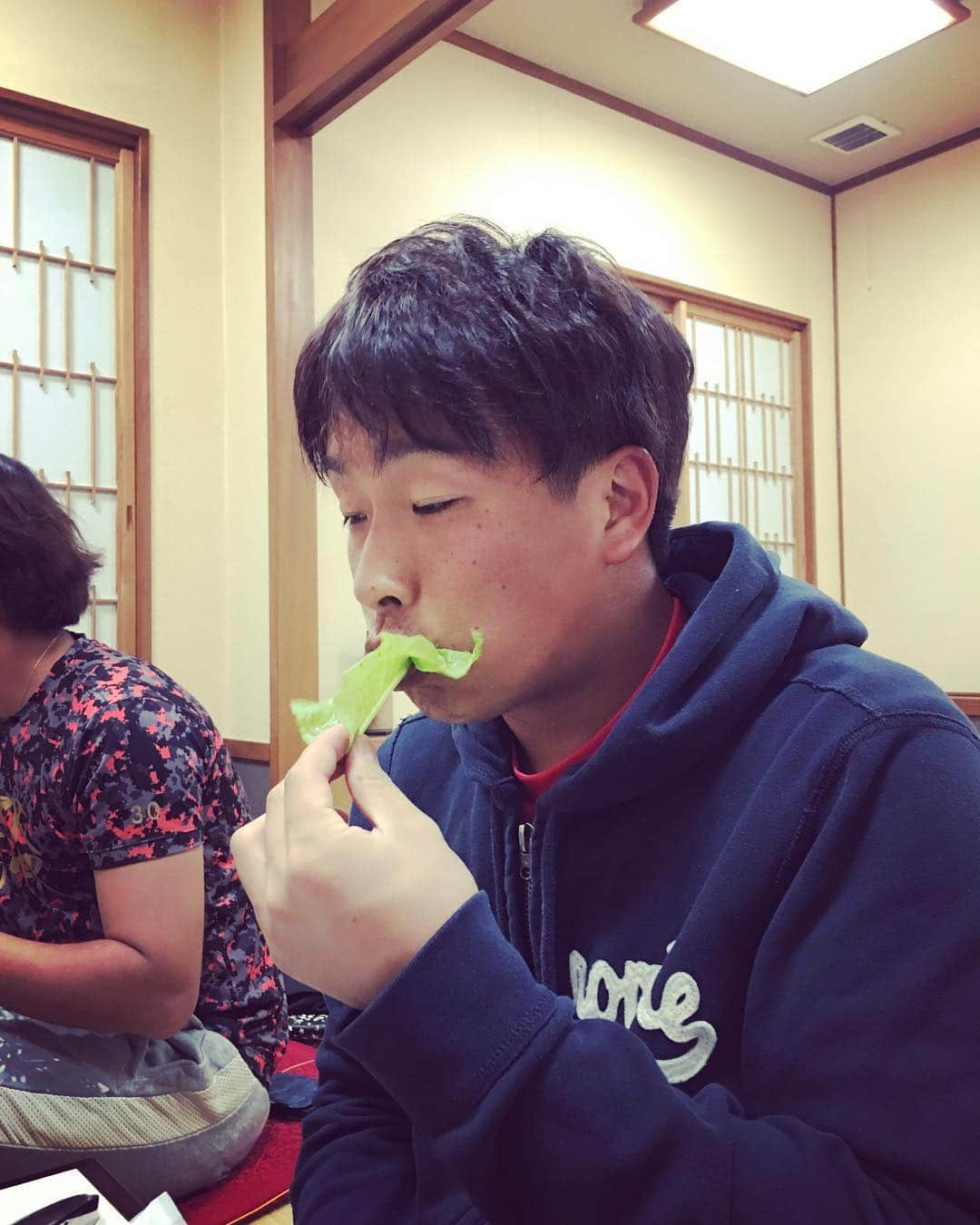 唐川侑己さんのインスタグラム写真 - (唐川侑己Instagram)「LIVEうまくいかないな〜😭 お詫びに、カピバラ♡ #キャンプ#鴨川#焼肉#南昌輝#大嶺祐太#お疲れ様でした」11月12日 20時23分 - yuki_karakawa19