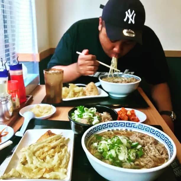 アントニーのインスタグラム：「福岡で食べたうどん美味しかったな〜〜」
