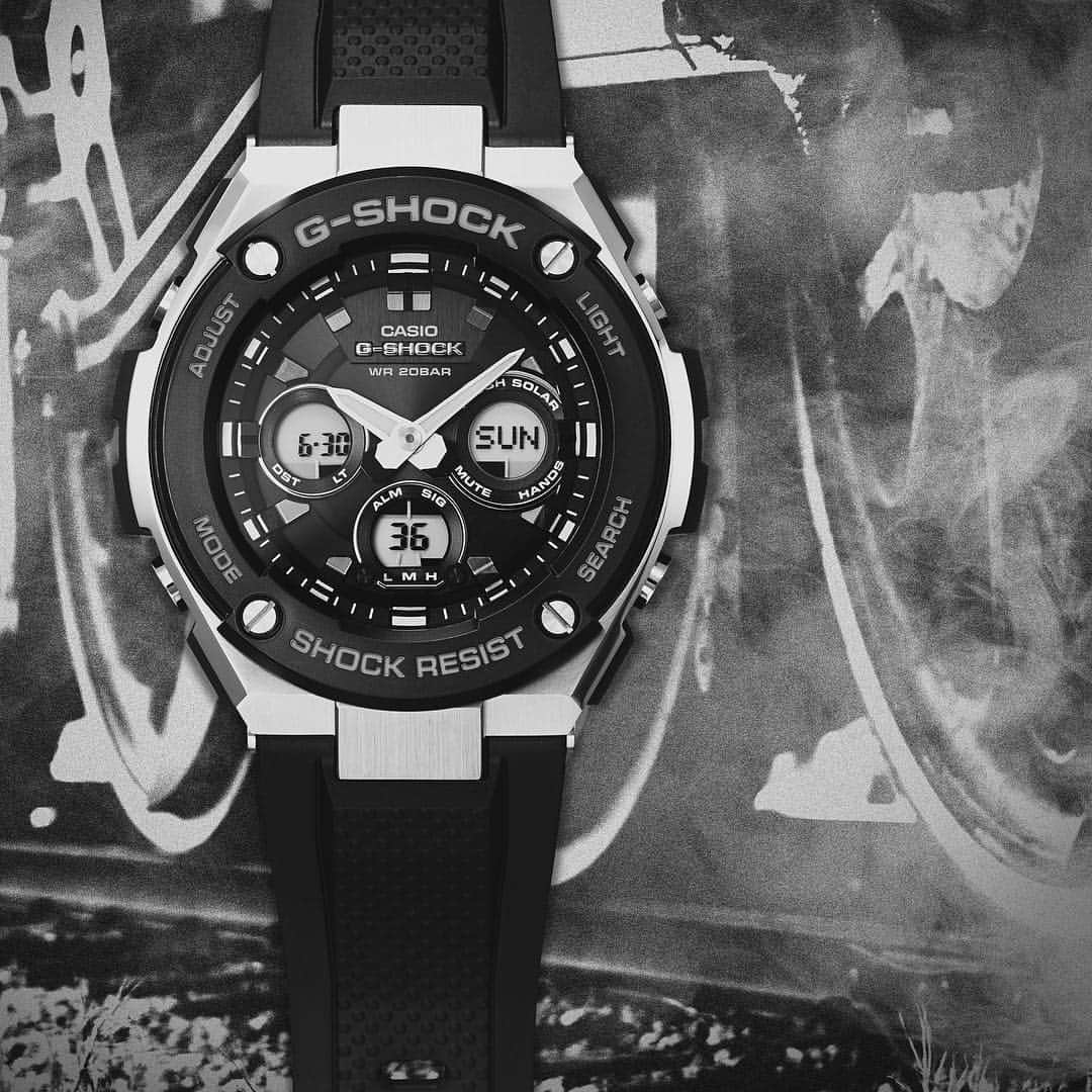 G-SHOCKさんのインスタグラム写真 - (G-SHOCKInstagram)「ROCK G-SHOCK PROJECT  G-STEEL  従来のレイヤーガード構造・機能はそのままに、ケース全体で約90％にダウンサイジングを実現した、G-STEELのニュースタンダード。  This new model reduce the overall case size to approximately 90% of previous models, while incorporating existing layer guard structure and functions.  GST-W300G-1A2JF  #g_shock ‪#rockgshock‬ #g_steel #gstw300」11月27日 18時23分 - gshock_jp