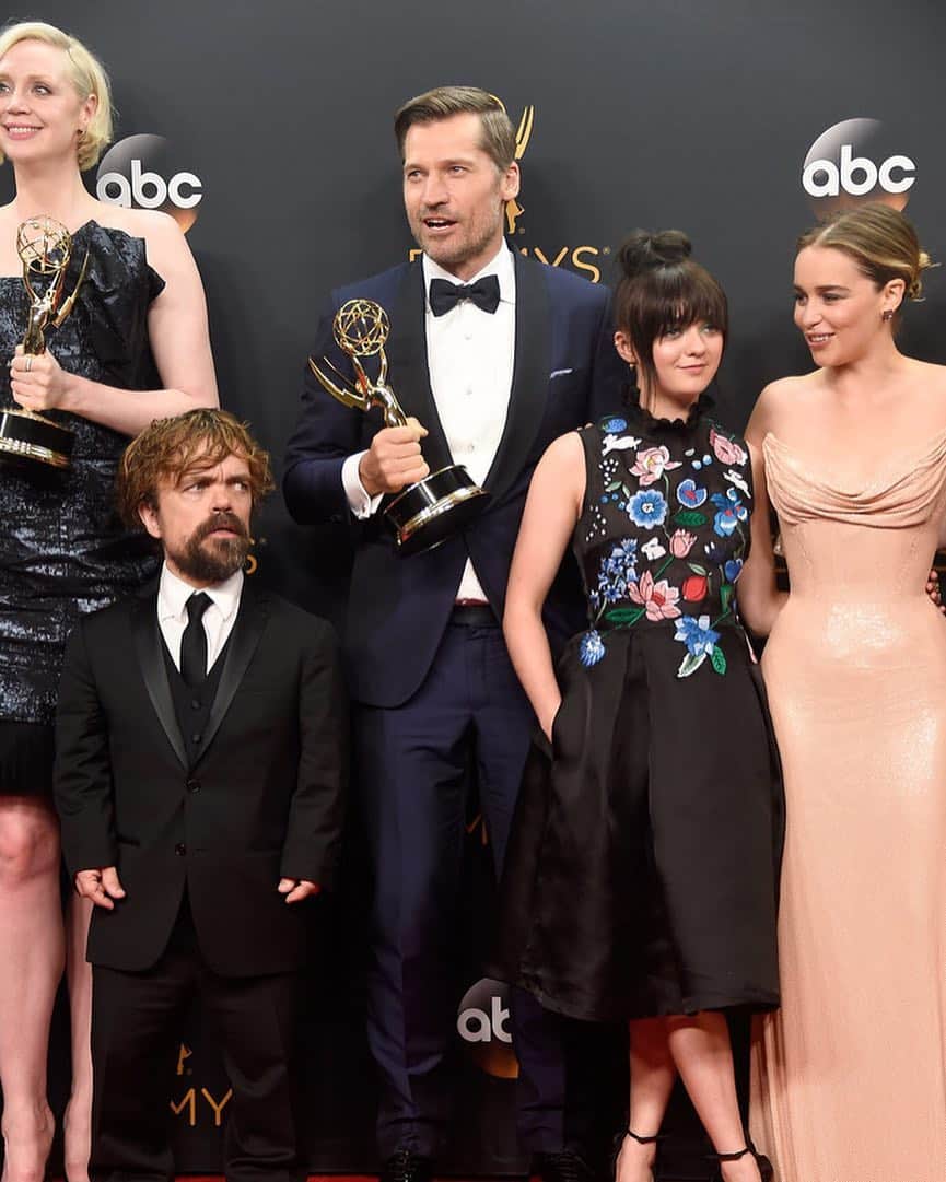 ピーター・ディンクレイジのインスタグラム：「Comment your favorite actor on Game of Thrones」