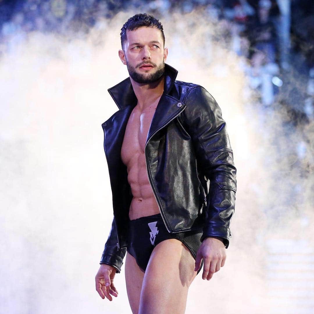 WWEさんのインスタグラム写真 - (WWEInstagram)「Who would @finnbalor choose for his dream #SurvivorSeries team? Find out in our story!」11月13日 8時19分 - wwe