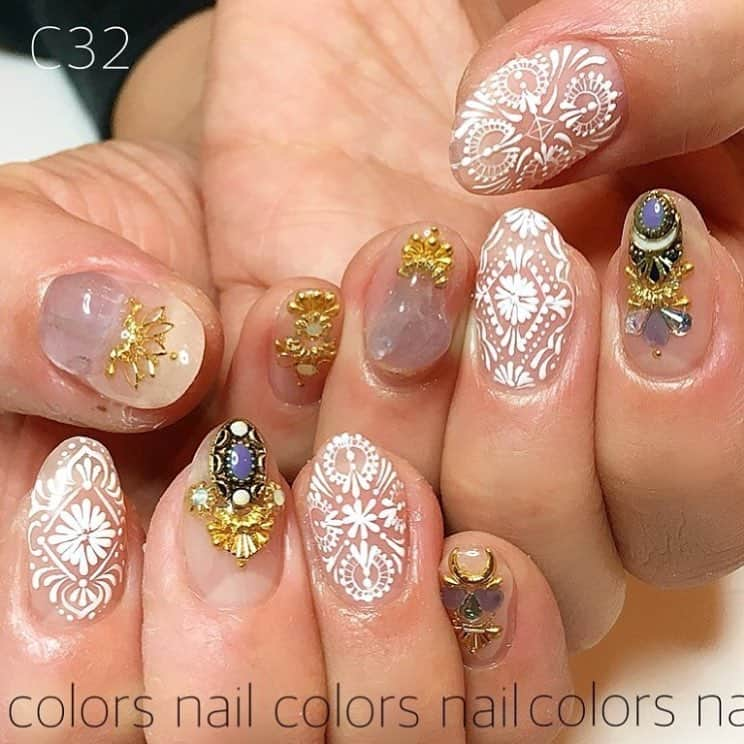 Colors nail staff>>>RiRiさんのインスタグラム写真 - (Colors nail staff>>>RiRiInstagram)「. . Colors nail Ebisu. . @chiko_colorsnailの作品です💅✨ . ( @yuu_colorsnail ). . ・・・ . ゆーさんの💁‍♀️🌿🌲🌱 . 086.002.163m 有料パーツ含まれます🌟 オフの状態や長さによって 制限あります🌟 5本以上でお値段変わります🌟 . ゆーさん( @yuu_colorsnail )の かわいすぎて しにそうなやつ🎃💥笑 . ほんとかわいかったー💓 彼女のセンスやばすぎです✨🤲✨ . 楽しいお時間 ありがとうございました🌚🌟🌝 . 担当 Chiko . 🚩スタッフ全員の作品ページ @colorsnail.official  Colors nail💅 ☑️東京都渋谷区恵比寿1-23-16  302(1号店)・303(2号店) ☑️東京都渋谷区恵比寿1-23-12  TIARA HOME 301(3.4号店) ☏0364096515  Colors 中目黒💅👀 ☑️東京都目黒区上目黒2-14-5結城ビル401 03 5708 5367  Colors nail 大阪店💅 ☑️大阪府大阪市北区鶴野町4-11朝日プラザ梅田1105号室  ホームページ💻. http://www.colors-nail.com Hot pepper💅👀 Nail Colors nail(カラーズネイル)  Eye  Colors(カラーズ)  Facebook🔍→ Colors Nail Nailist Instagram🔍→ @fanfan_colorsnail  @colors_nakameguro ( nail: hana ☆ eye: mika ) @mia_colorsnail  @yuu_colorsnail  @namieeen_colorsnail  @chiko_colorsnail @colorsnail.since2013  Eyelist Instagram🔍→ @mika_colors  @colors.official  #ebisu #colorsnail #chiko_nail  #nail #nailart #ebisu #art #colorsnail #恵比寿ネイルサロン #恵比寿 #ネイル #チコ #ジェルネイル #ジェル #カラーズネイル #プライベートネイルサロン #foot #hand #handnail #privatenailsalon #タイル #天然石#instacool #instagood #fassion #jewelry #gold」11月13日 20時50分 - colorsnail_shop