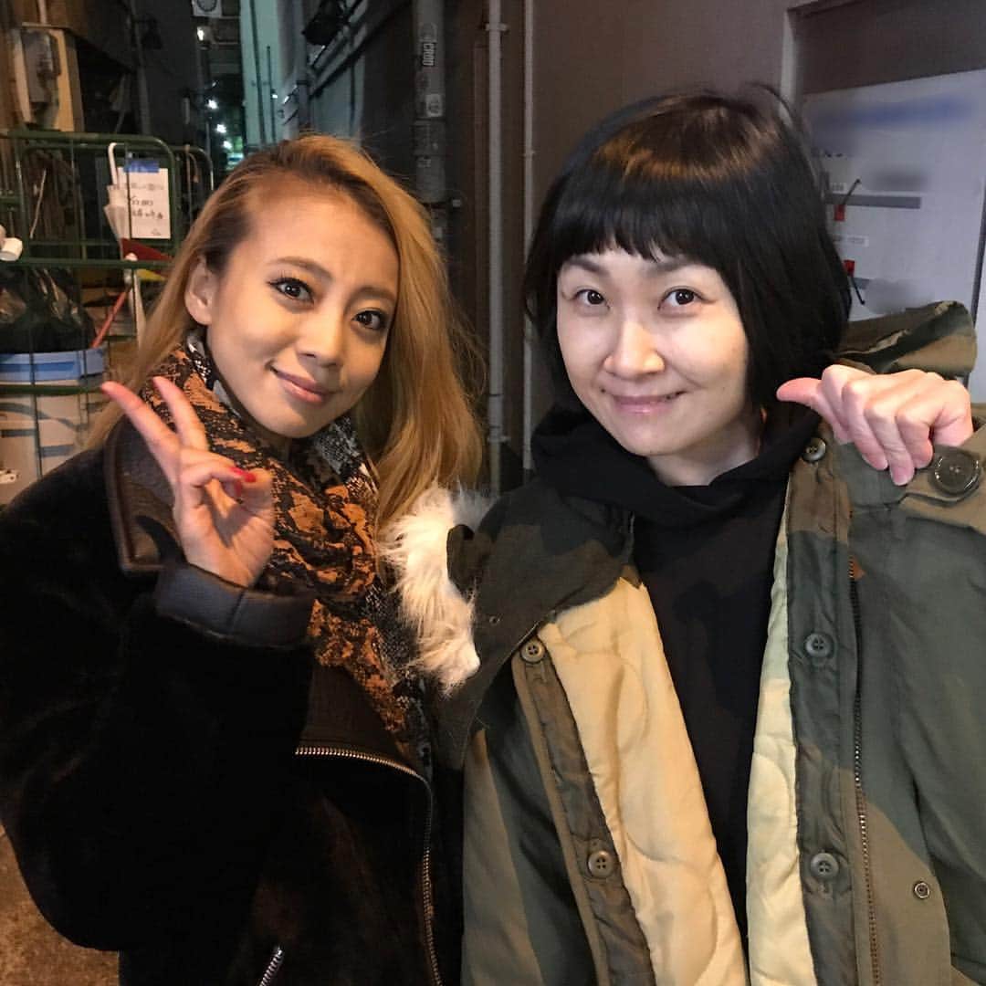 TBS「監獄のお姫さま」のインスタグラム：「おはようございます！ とうとうやってきました！ 待ちに待った#プリプリ の火曜日が！ #第5話 は#超神回 #涙が止まらない  #ハンカチ いや #タオル用意 #かわいい勇介がいっぱい #ほっこりもできます #だから #今日は寄り道しないで #夜10時はTBS #昨日解禁された #オバケ役 #あびる優 さんと1枚 #オバケってどんな役だろう #おばちゃんたちとどんな関係かな」