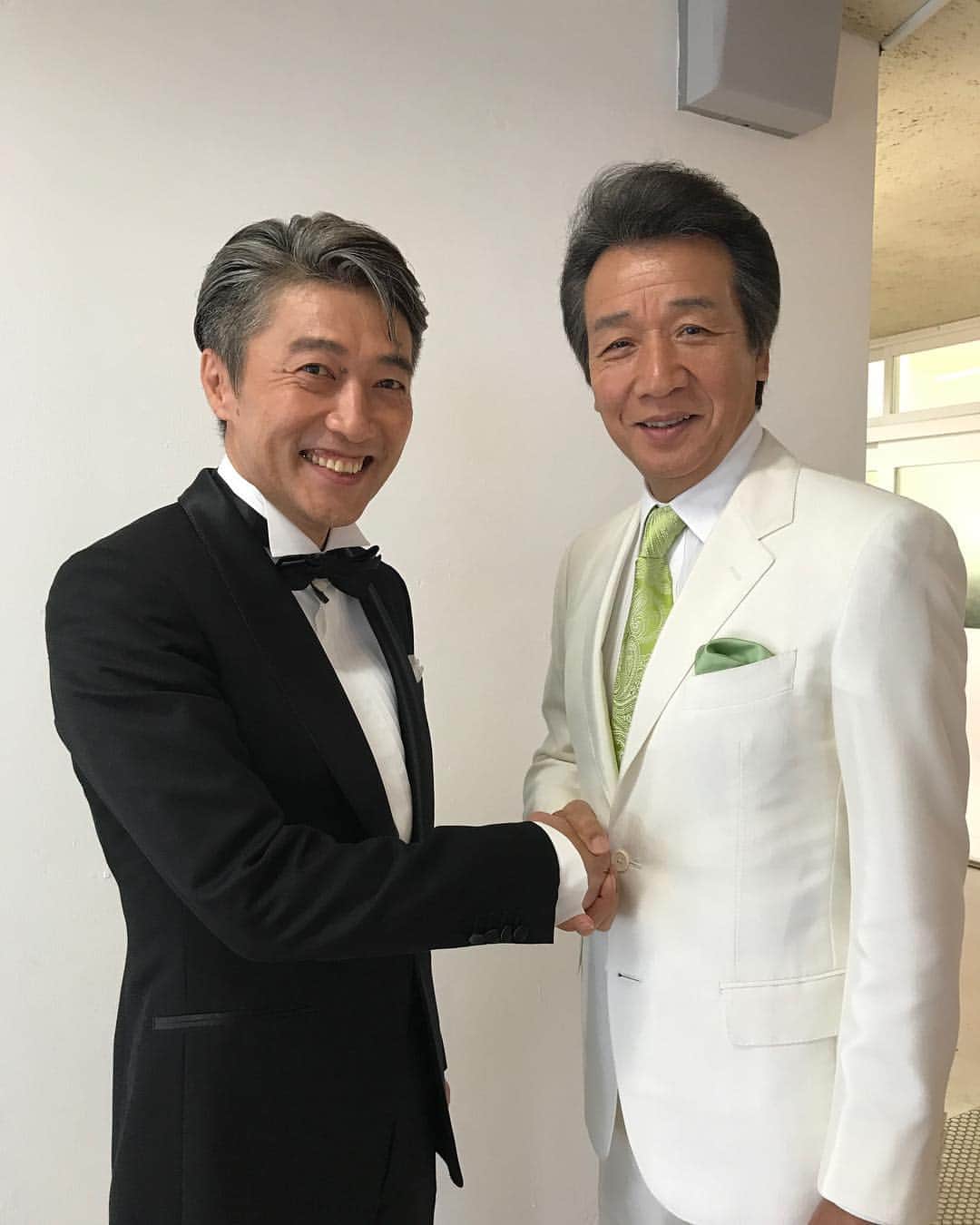 TBS「監獄のお姫さま」のインスタグラム：「#プリプリ 放送まであと１０時間切りました！！ 1週間が長かった！ やっと！やっとです！！ #前川清 さんと護摩所長の素敵なツーショット #これは何のシーンなんだろう #前川さんは何役なんだろう #第6話を見るとわかるよ #でも今日は待ちに待った第5話の日  #TVerでダイジェストと第4話を見て予習しとこう」