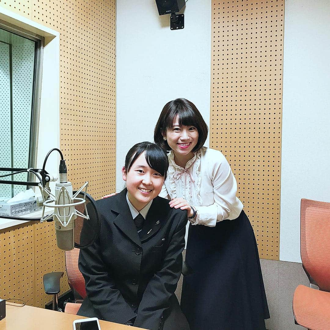 緒方桃子さんのインスタグラム写真 - (緒方桃子Instagram)「こんにちは！法人会です。 11月から担当させていただくことになりました^_^ 日曜日にタックスフェスタで「税に関する作品」の表彰式がありました。その中から、作文で表彰を受けていた高校生2人の作文を今月はご自身の朗読でご紹介します✨ 昨日は学校法人川島学園鹿児島実業高等学校の中村美月さんでした💕 私も収録に立ち会わせていただきましたが、「緊張する〜！」と言いながら一生懸命読んでくれました😊 事前にお伝え出来れば良かったのですが、radikoプレミアムの方は是非お聞きください✨ 「こんにちは！法人会です。」の放送は第2第4火曜日の午前9時55分からです。  #法人会 #税 #税金 #タックスフェスタ #作文 #radiko #radikoプレミアム #実業高校 #鹿実」11月15日 16時16分 - momokoogata0403