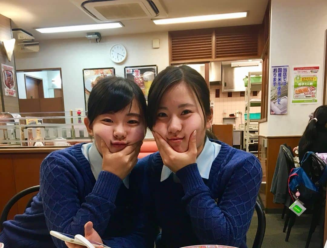 吉田有里さんのインスタグラム写真 - (吉田有里Instagram)「高校生と大学生の対抗戦終わり〜😮 40.33.73 41.36.77 すごく楽しかったです😳♥️ だけど少しゴルフはお休みします🙄  #横浜  #勝ちましたねえ  #50打差？  #また頑張るぞ」11月15日 17時58分 - yuri_yoshida__