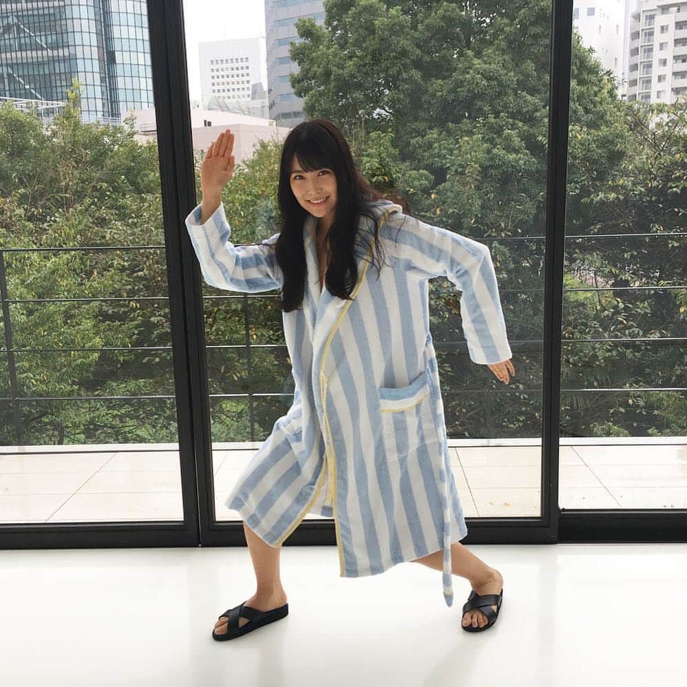 週刊少年マガジンのインスタグラム：「本日発売の週刊少年マガジン50号のグラビアは #NMB48( #白間美瑠さん & #吉田朱里さん & #太田夢莉さん ) クオカを50名様に！  オフショット大量更新♪ リラックスしている３人をお楽しみあれ！  #マガジン #かわいかったらいいねお願いします」